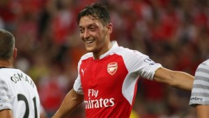 Mesut Özil nära förlängning med Arsenal